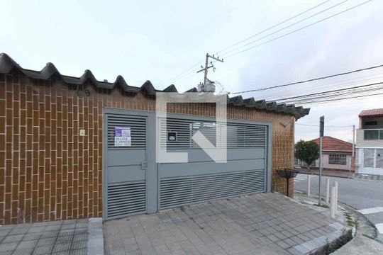 Fachada de casa à venda com 3 quartos, 142m² em Parque Sao Rafael, São Paulo