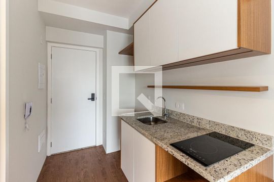 Cozinha de kitnet/studio à venda com 1 quarto, 21m² em Santa Ifigênia, São Paulo