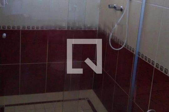 Casa à venda com 4 quartos, 214m² em Vila Pauliceia, São Paulo