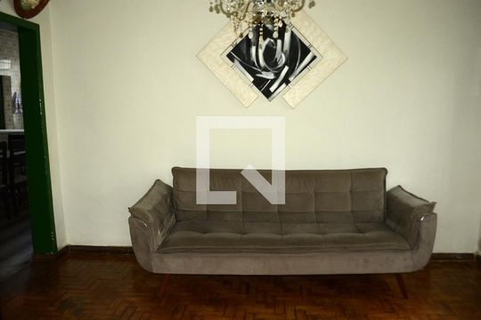 Sala de casa à venda com 3 quartos, 274m² em Cachoeirinha, Belo Horizonte