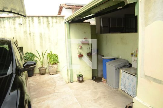 Área de Serviço de casa à venda com 3 quartos, 274m² em Cachoeirinha, Belo Horizonte