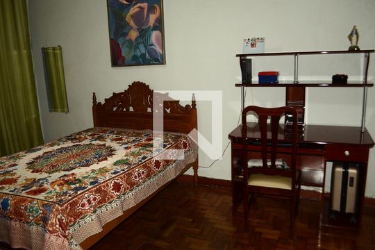 Quarto 1 de casa à venda com 3 quartos, 274m² em Cachoeirinha, Belo Horizonte
