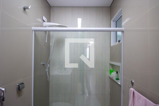 Banheiro da Suíte 1 de casa de condomínio à venda com 4 quartos, 250m² em Vargem Grande, Rio de Janeiro