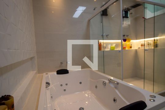Banheiro da Suíte 4 de casa de condomínio à venda com 4 quartos, 250m² em Vargem Grande, Rio de Janeiro