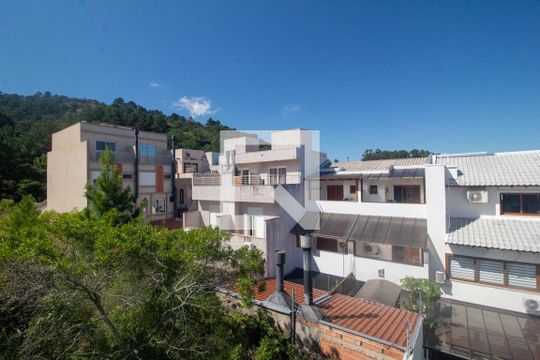 Vista Terraço de casa à venda com 3 quartos, 180m² em Guarujá, Porto Alegre