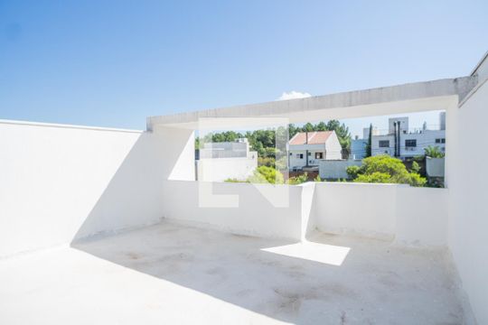 Terraço de casa à venda com 3 quartos, 180m² em Guarujá, Porto Alegre