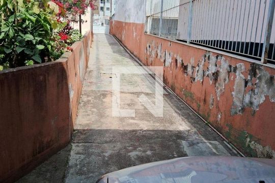 Casa à venda com 5 quartos, 250m² em Santa Maria, São Caetano do Sul