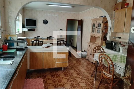 Casa à venda com 4 quartos, 230m² em Jabaquara, São Paulo