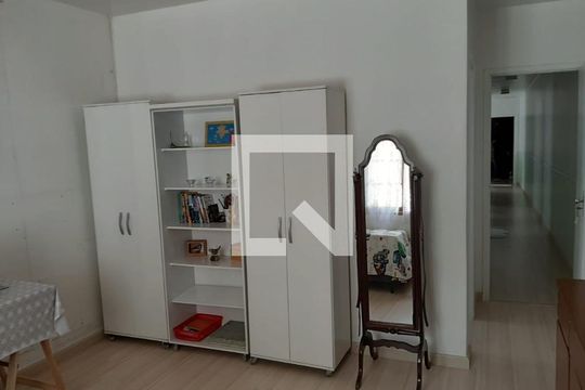 Casa à venda com 4 quartos, 230m² em Jabaquara, São Paulo