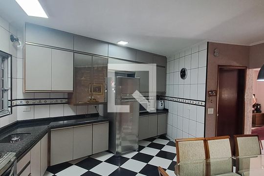 Cozinha de casa à venda com 3 quartos, 175m² em Santa Maria, São Caetano do Sul