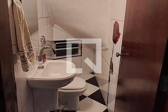 Banheiro 3 de casa à venda com 3 quartos, 175m² em Santa Maria, São Caetano do Sul