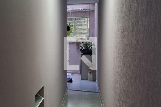 Corredor de casa à venda com 3 quartos, 175m² em Santa Maria, São Caetano do Sul