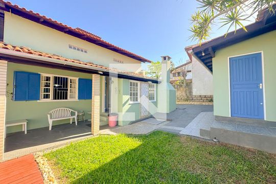 Área externa de casa para alugar com 3 quartos, 379m² em Ingleses Norte, Florianópolis