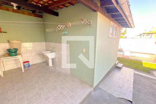 Área de Serviço de casa para alugar com 3 quartos, 379m² em Ingleses Norte, Florianópolis