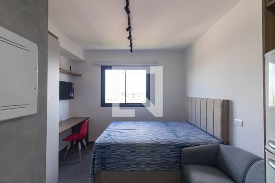 Kitnet/Studio para alugar com 1 quarto, 17m² em Novo Mundo, Curitiba