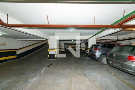 Garagem de apartamento à venda com 1 quarto, 47m² em Lourdes, Belo Horizonte
