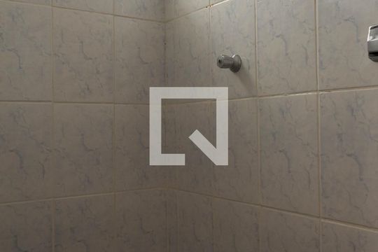 Banheiro de Serviço de casa para alugar com 4 quartos, 125m² em Jardim Maria Adelaide, São Bernardo do Campo