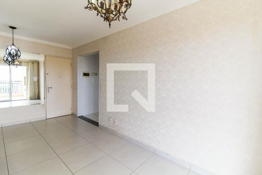 Sala de apartamento para alugar com 2 quartos, 60m² em Vila Canero, São Paulo