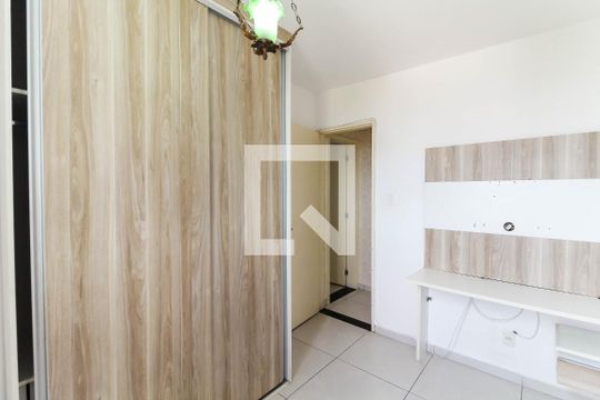 Quarto 1 de apartamento para alugar com 2 quartos, 60m² em Vila Canero, São Paulo