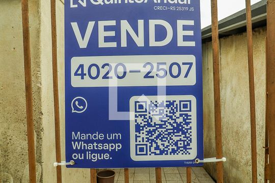 Fachada de casa à venda com 2 quartos, 90m² em Sarandi, Porto Alegre