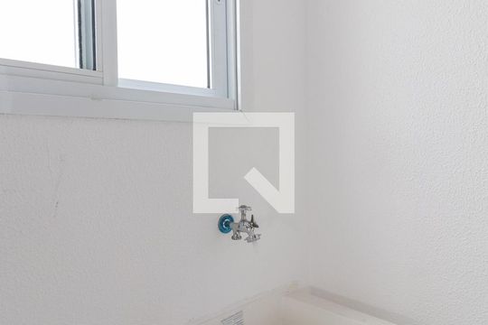 Área de Serviço de apartamento para alugar com 2 quartos, 40m² em Vila Sao Geraldo, São Paulo