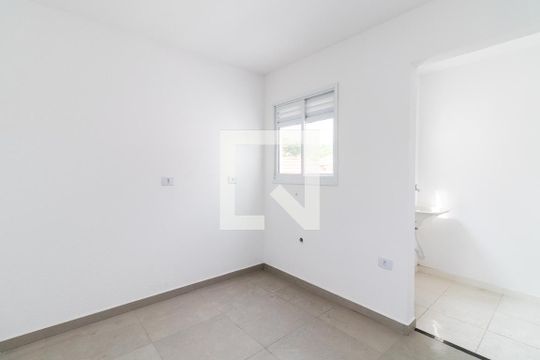 Cozinha de apartamento para alugar com 2 quartos, 40m² em Vila Sao Geraldo, São Paulo
