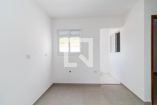 Cozinha de apartamento para alugar com 2 quartos, 40m² em Vila Sao Geraldo, São Paulo
