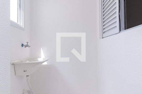 Área de Serviço de apartamento para alugar com 2 quartos, 40m² em Vila Sao Geraldo, São Paulo