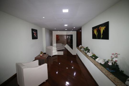 Hall de entrada de apartamento à venda com 3 quartos, 105m² em Penha, Rio de Janeiro