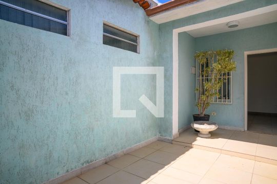 Quintal de casa para alugar com 2 quartos, 120m² em Vila Marte, São Paulo
