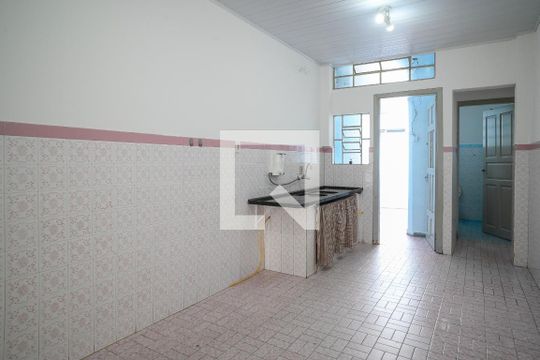 Cozinha de casa para alugar com 2 quartos, 120m² em Vila Marte, São Paulo