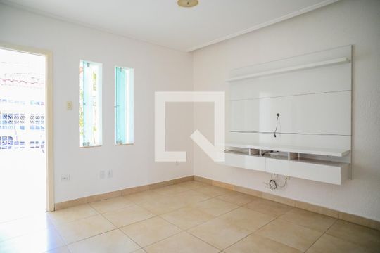 Casa para alugar com 2 quartos, 120m² em Vila Marte, São Paulo