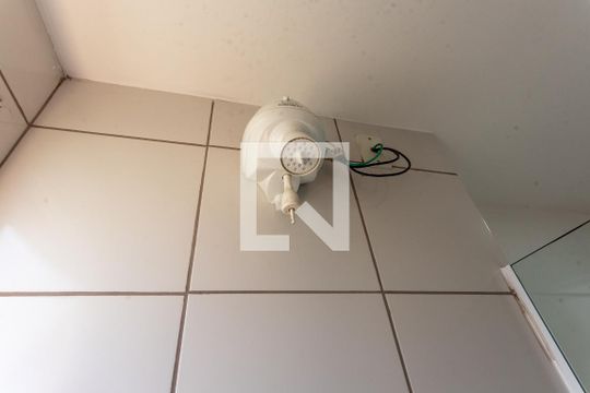 Banheiro de apartamento para alugar com 2 quartos, 45m² em Parque Prado, Campinas