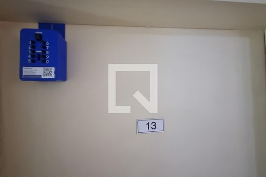Lockbox de apartamento para alugar com 2 quartos, 47m² em Jardim Nova Cidade, Guarulhos