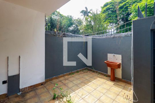Área de Serviço de casa à venda com 5 quartos, 260m² em Jardim dos Estados, São Paulo
