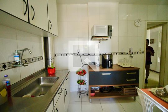 Cozinha de apartamento para alugar com 4 quartos, 160m² em Pituba, Salvador