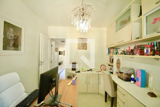 Escritório de apartamento para alugar com 4 quartos, 160m² em Pituba, Salvador