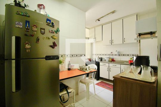 Cozinha de apartamento para alugar com 4 quartos, 160m² em Pituba, Salvador