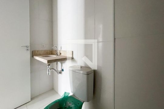 Banheiro Social de apartamento à venda com 2 quartos, 62m² em Baeta Neves, São Bernardo do Campo