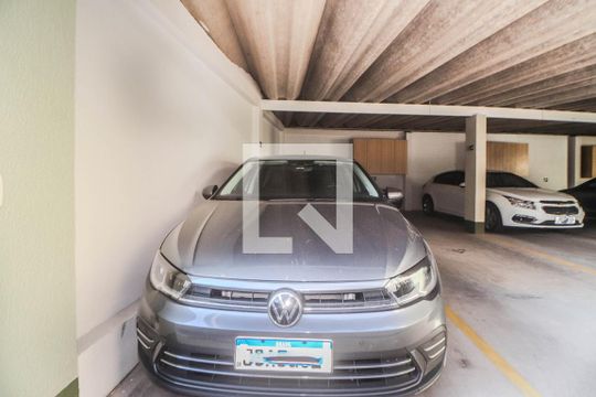 Garagem de apartamento à venda com 2 quartos, 79m² em São Geraldo, Porto Alegre