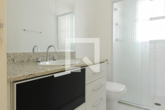 Banheiro Social de apartamento à venda com 3 quartos, 107m² em Vila Lusitania, São Bernardo do Campo