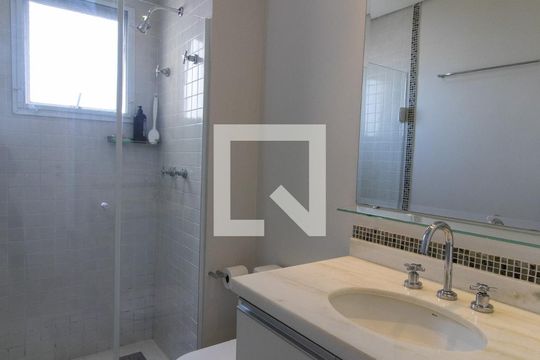 Banheiro da Suíte 2 de apartamento à venda com 3 quartos, 138m² em Jardim Chapadão, Campinas