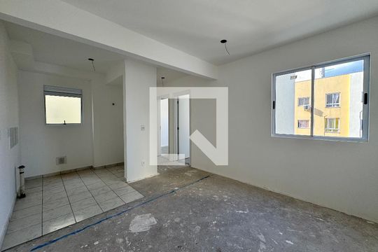 Sala de apartamento à venda com 2 quartos, 45m² em Campina, São Leopoldo