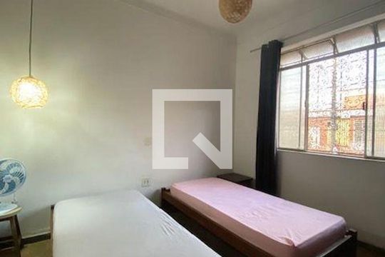 Casa à venda com 4 quartos, 360m² em Santa Tereza, Belo Horizonte