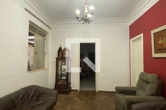 Casa à venda com 4 quartos, 360m² em Santa Tereza, Belo Horizonte