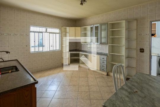 Cozinha 2 de casa à venda com 5 quartos, 360m² em Casa Verde Alta, São Paulo