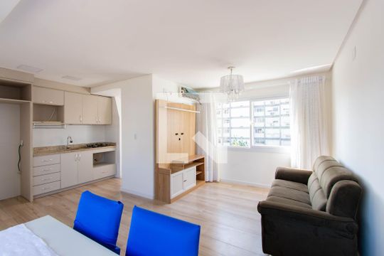 Sala de apartamento à venda com 2 quartos, 72m² em Centro, Canoas
