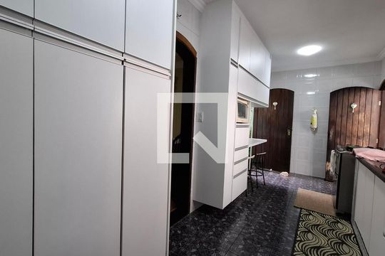 Cozinha de casa à venda com 5 quartos, 217m² em Vila Camilópolis, Santo André