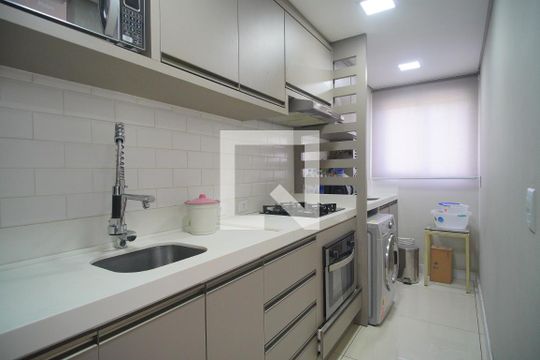 Cozinha de apartamento à venda com 2 quartos, 54m² em Rincão, Novo Hamburgo