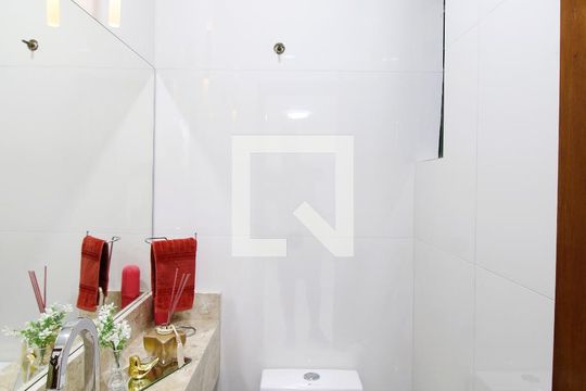 Lavabo de casa para alugar com 4 quartos, 300m² em Jardim Guapira, São Paulo